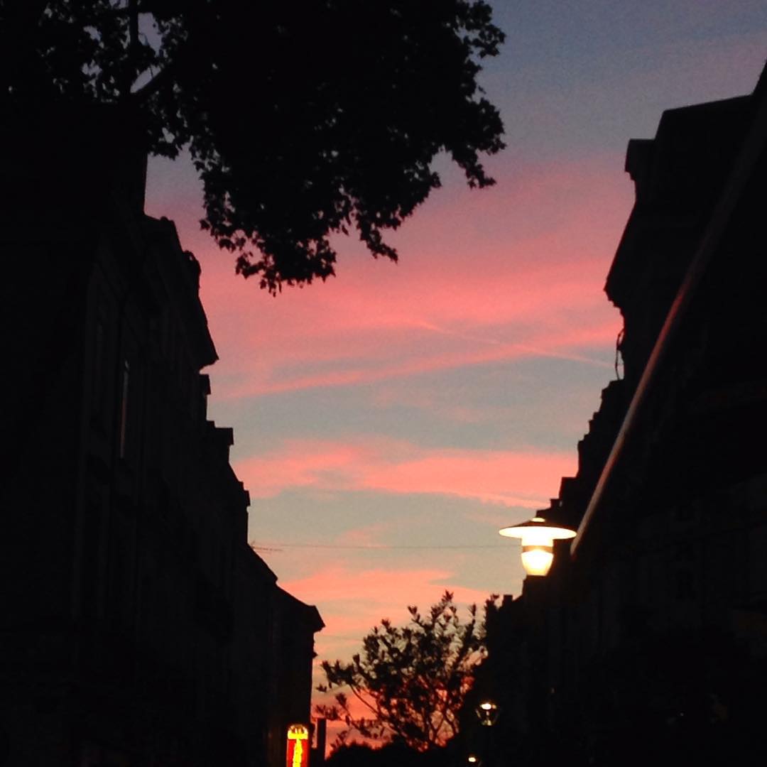 Une soire en saumurois sous un ciel de barbapapa menthefraisehellip