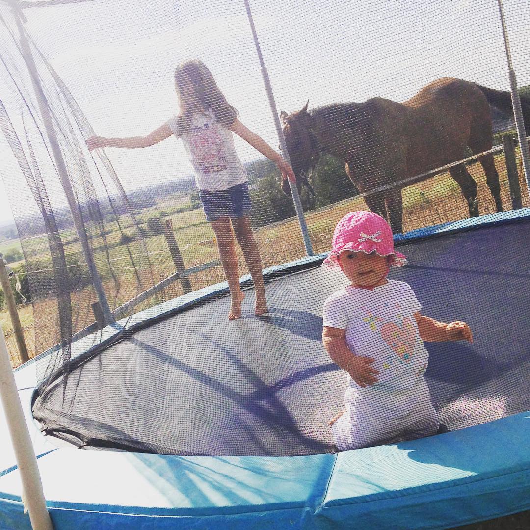 Faire du trampoline avec Xantis comme spectateur ! Le bonheurhellip